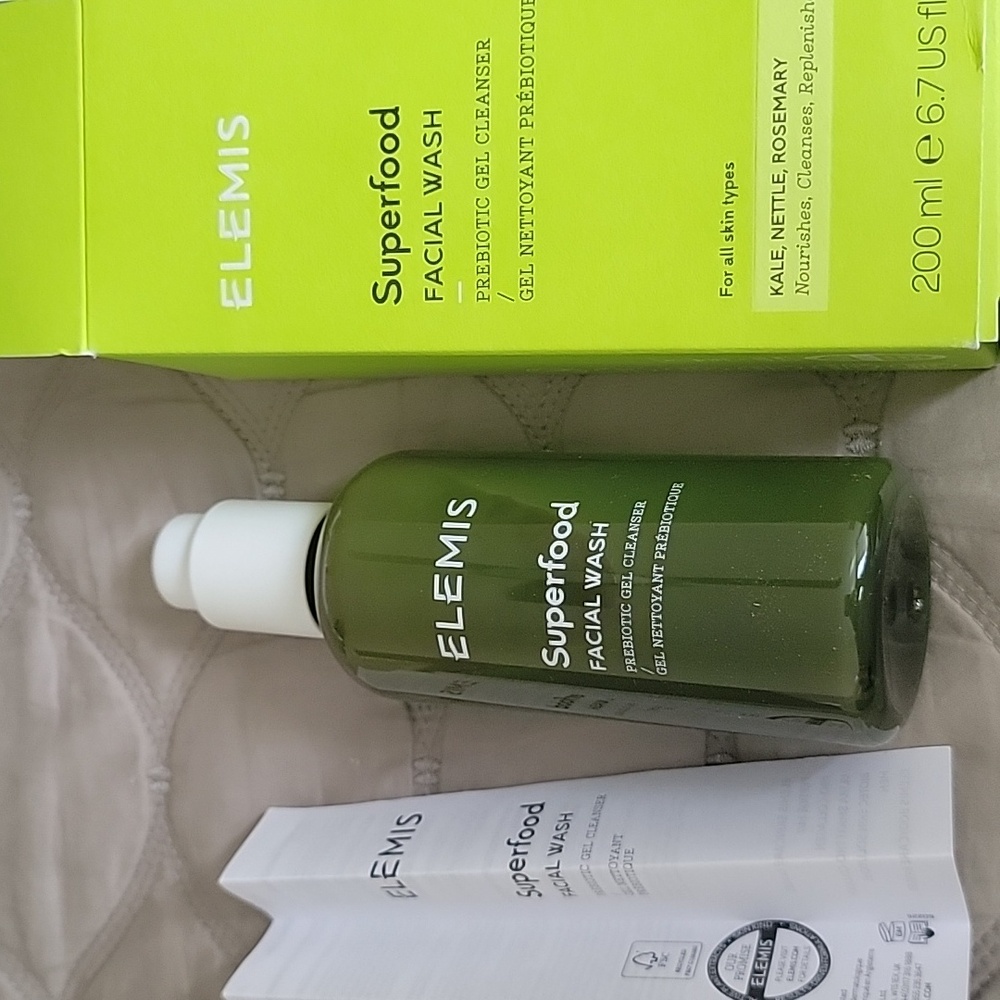 ELEMIS Green Cleanser & Exfoliant Skincare
